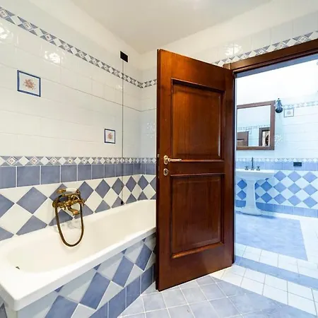 Villa Podere Viepri - In Esclusiva Nei Colli Senesi Con Vasca Idromassaggio *