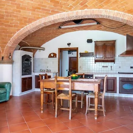 Podere Viepri - In Esclusiva Nei Colli Senesi Con Vasca Idromassaggio Serre Di Rapolano